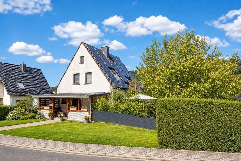 Thumbnail-Haus zum Kaufen in Hellenthal Kammerwald 259.700,00 € 120.34 m²