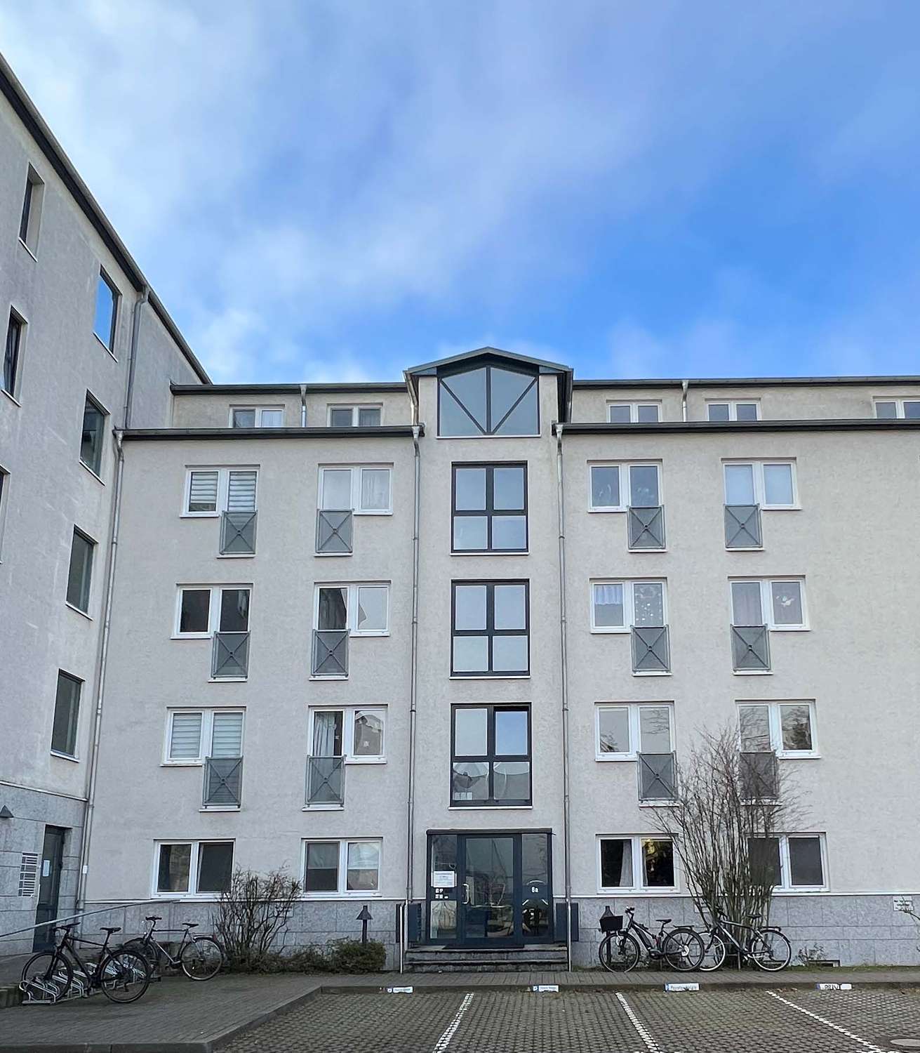 Thumbnail-Wohnung zum Kaufen in Magdeburg 56.000,00 € 29.66 m²