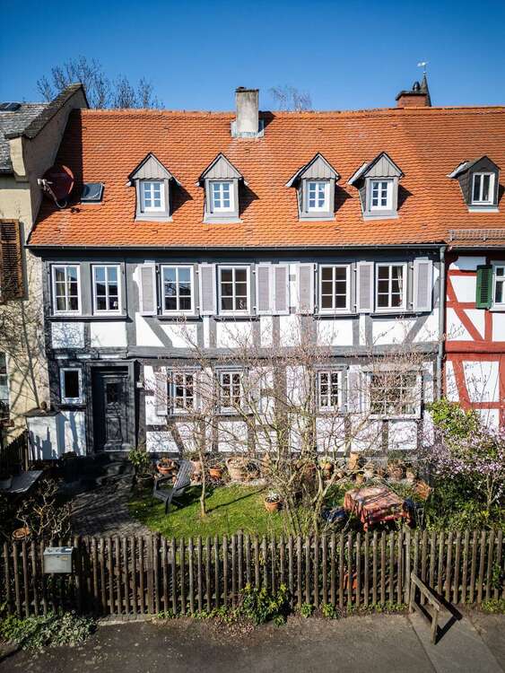 Thumbnail-Haus zum Kaufen in Friedberg (Hessen) 480.000,00 € 141.11 m²