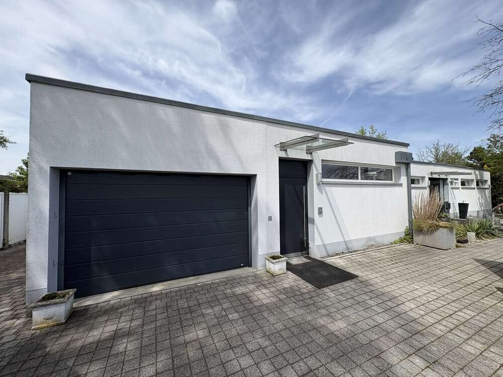 Thumbnail-Haus zum Kaufen in München 2.050.000,00 € 207.64 m²