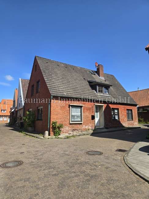 Thumbnail-Haus zum Kaufen in Otterndorf 369.000,00 € 157 m²