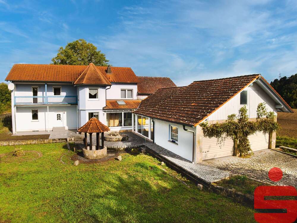 Thumbnail-Haus zum Kaufen in Eußenheim 450.000,00 € 233.1 m²