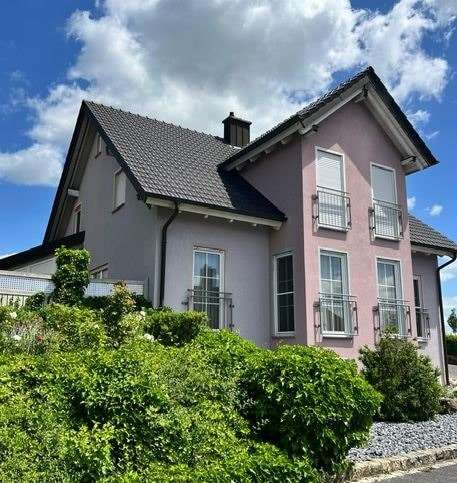 Thumbnail-Haus zum Mieten in Knetzgau 1.500,00 € 190 m²