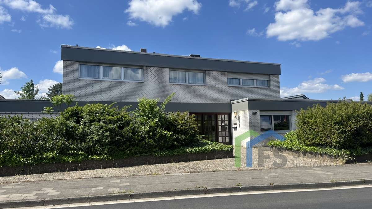 Thumbnail-Haus zum Kaufen in Düren 750.000,00 € 300 m²