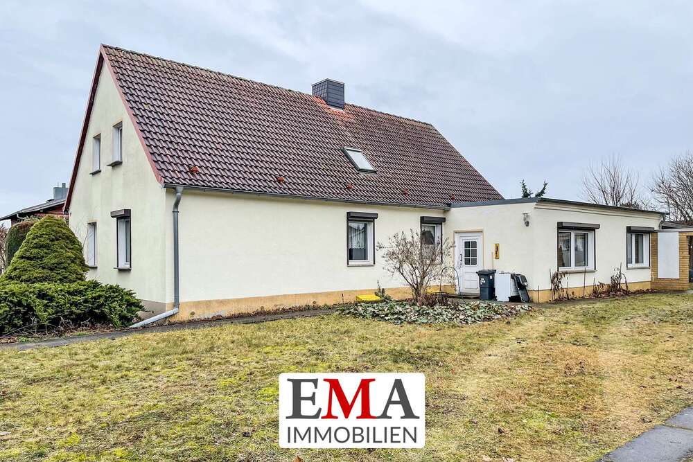 Thumbnail-Haus zum Kaufen in Brandenburg an der Havel 200.000,00 € 103 m²
