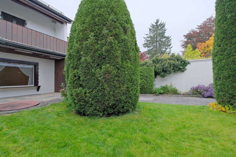 Thumbnail-Haus zum Kaufen in München 990.000,00 € 160 m²