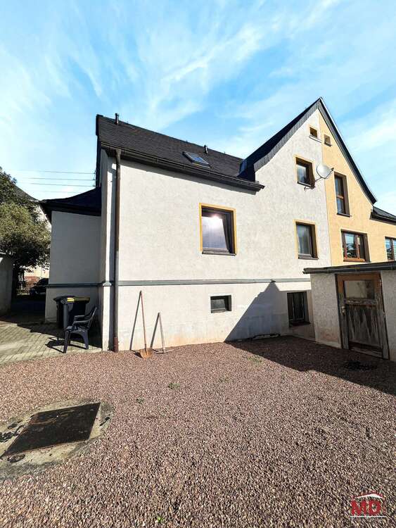 Thumbnail-Haus zum Kaufen in Oelsnitz 128.000,00 € 130 m²