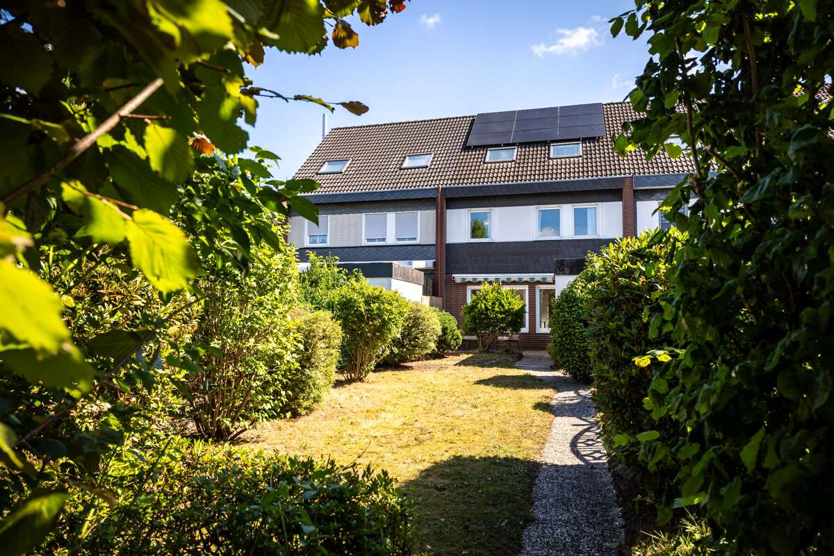 Thumbnail-Haus zum Kaufen in Delmenhorst 349.900,00 € 140.14 m²