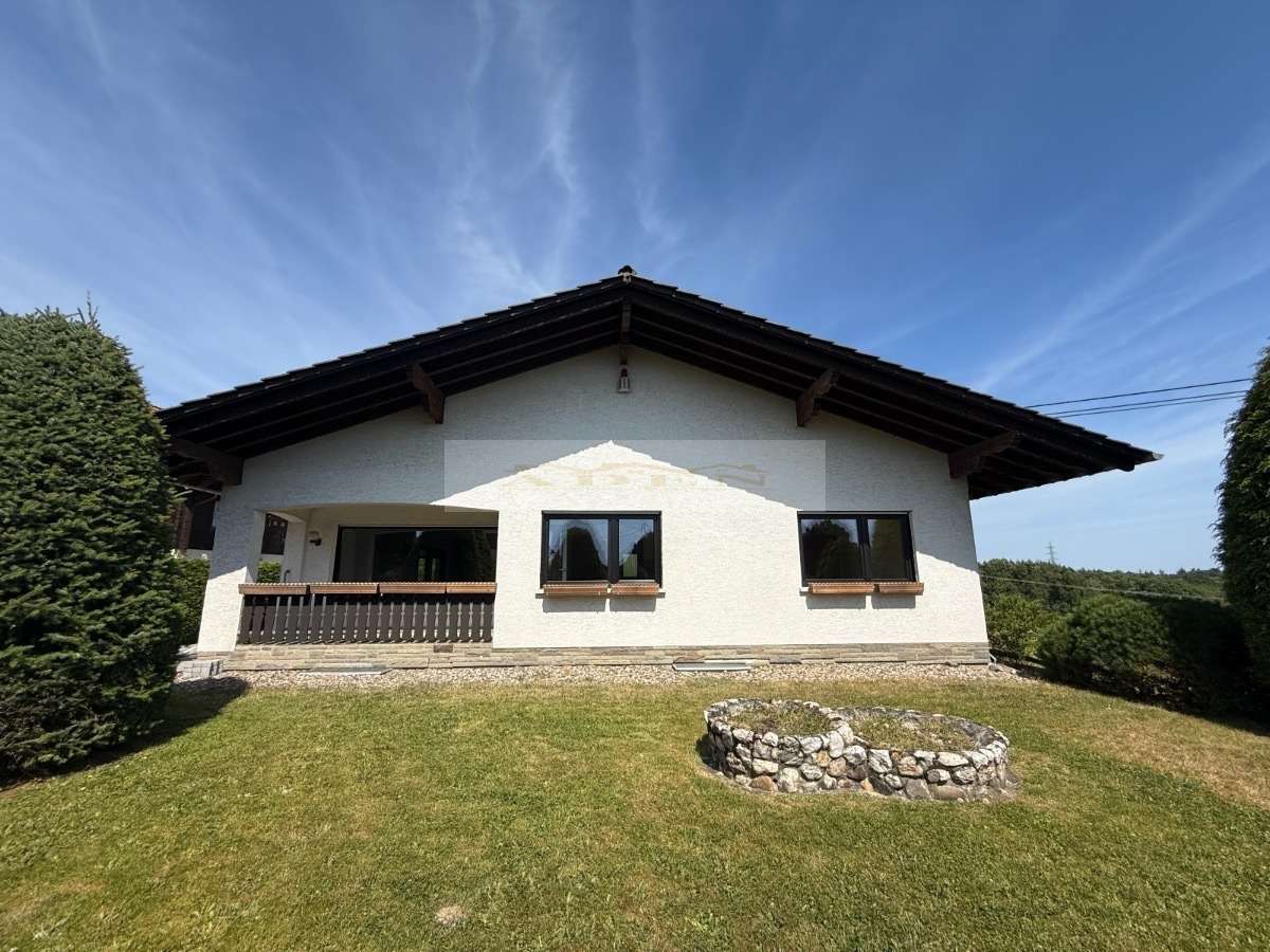 Thumbnail-Haus zum Kaufen in Vettelschoß-Kalenborn 875.000,00 € 220 m²