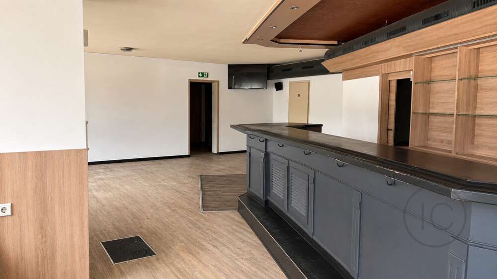 Thumbnail-Gastronomie in Düsseldorf 1.500,00 € 99 m²