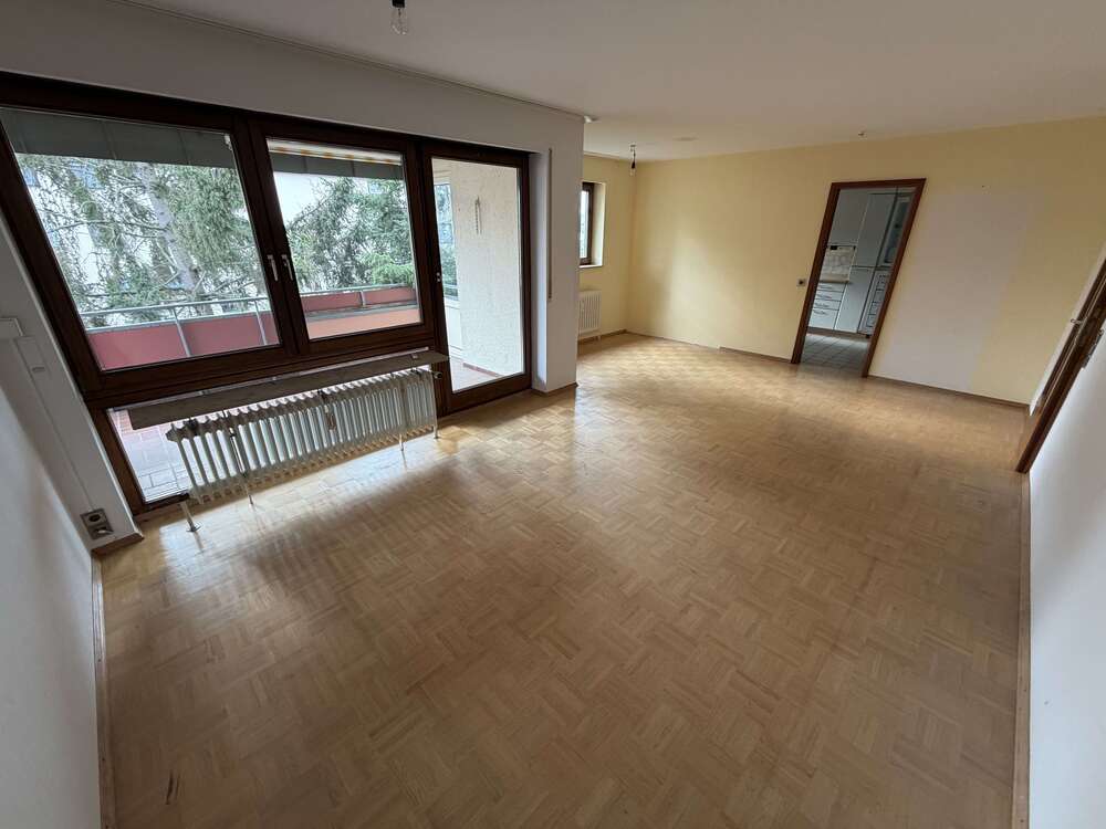 Thumbnail-Wohnung zum Kaufen in Tamm 299.000,00 € 80.8 m²