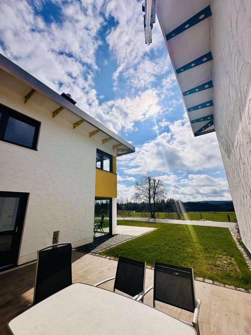 Thumbnail-Haus zum Mieten in Schleiden 1.650,00 € 145 m²