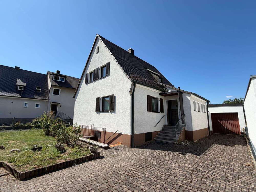 Thumbnail-Haus zum Kaufen in Nürnberg 435.000,00 € 114 m²