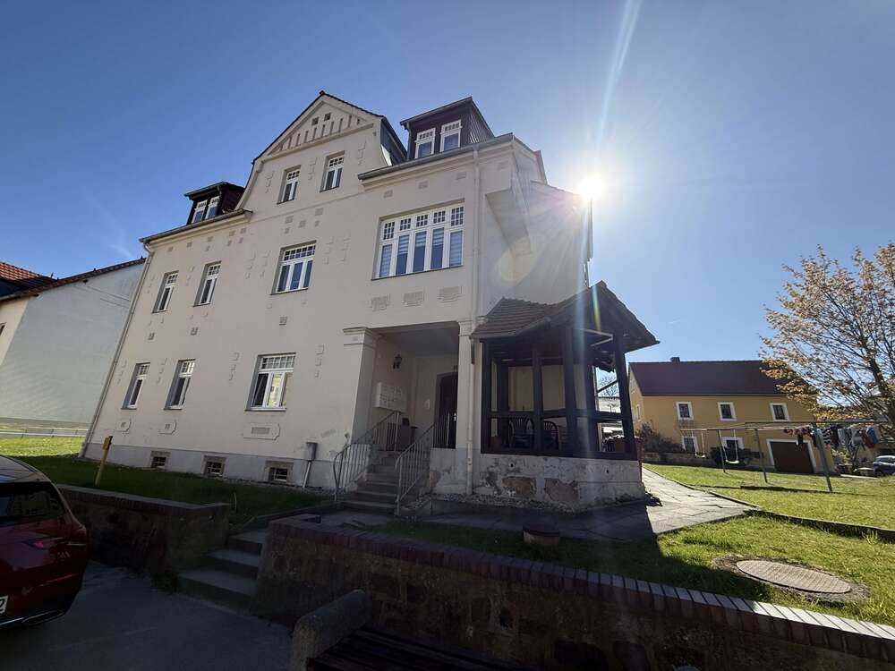 Thumbnail-Wohnung zum Mieten in Reichenbach 300,00 € 50 m²