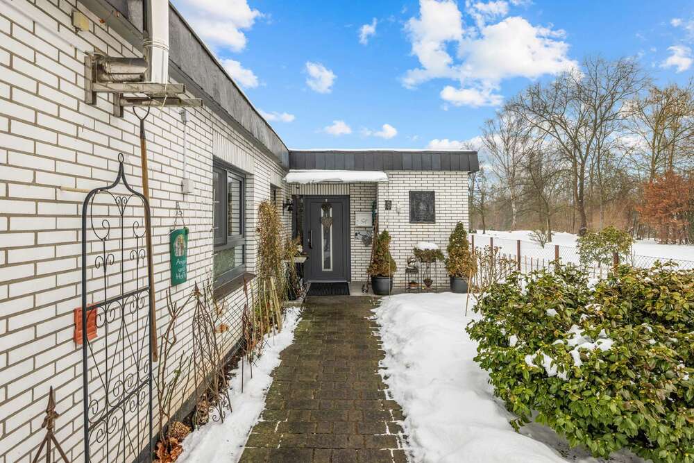 Thumbnail-Haus zum Kaufen in Edemissen OT Oedesse 399.000,00 € 192.99 m²