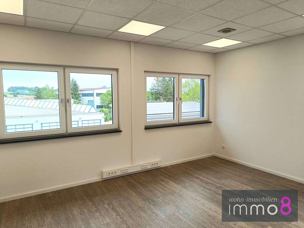 Thumbnail-Büro in Schrobenhausen 1.190,00 € 113.5 m²