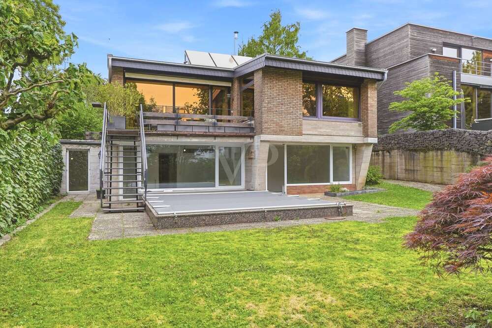 Thumbnail-Haus zum Kaufen in Köln 1.650.000,00 € 188 m²