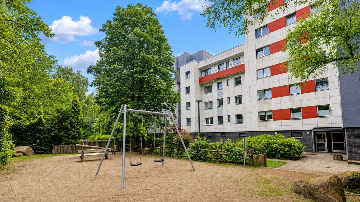 Thumbnail-Wohnung zum Kaufen in Pinneberg 265.000,00 € 100 m²