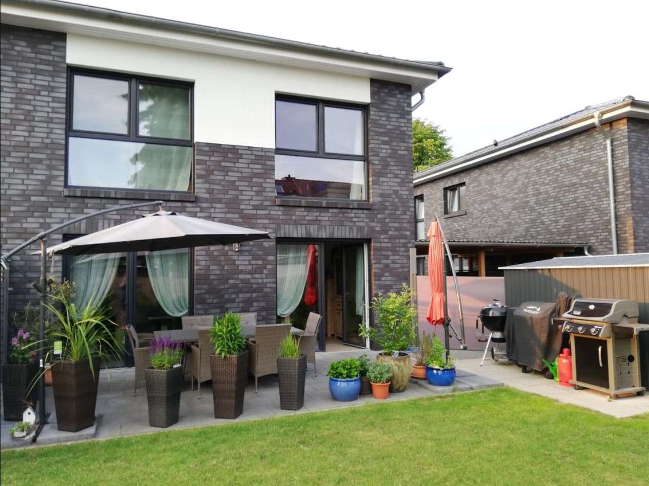 Thumbnail-Haus zum Mieten in Lehrte 1.490,00 € 126 m²