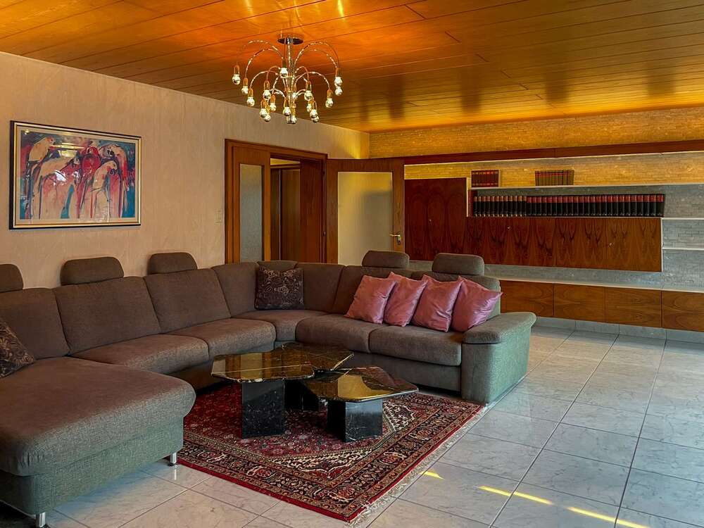 Thumbnail-Haus zum Kaufen in Stuttgart 1.550.000,00 € 300 m²