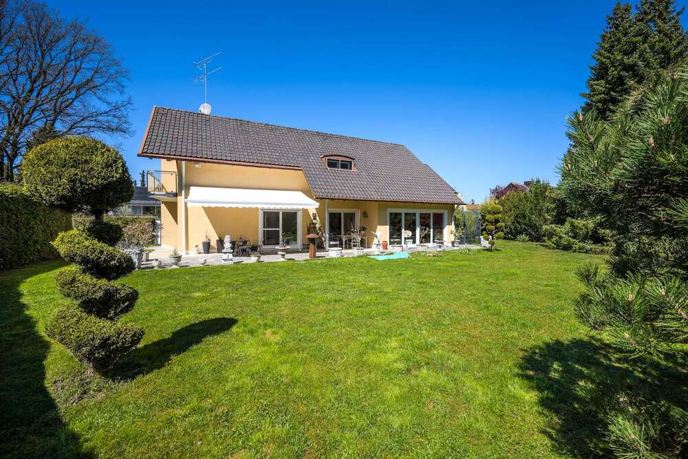 Thumbnail-Haus zum Kaufen in Grasbrunn 2.250.000,00 € 261 m²