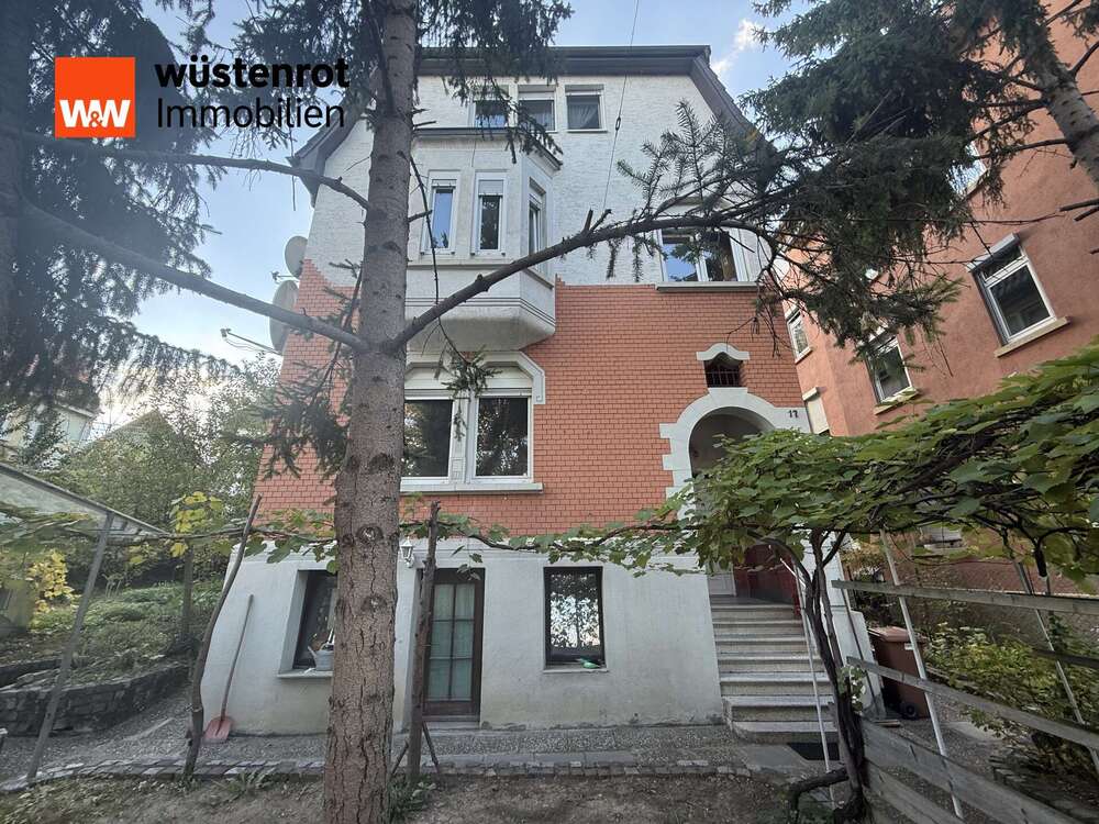 Thumbnail-Haus zum Kaufen in Stuttgart Zuffenhausen 715.000,00 € 210 m²