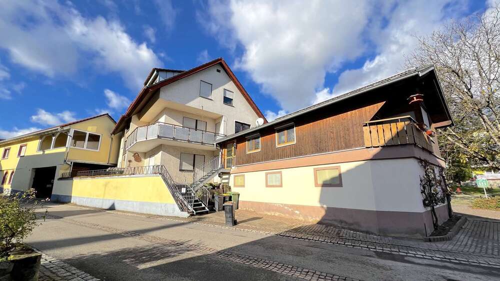 Thumbnail-Haus zum Kaufen in Bötzingen 649.000,00 € 331 m²
