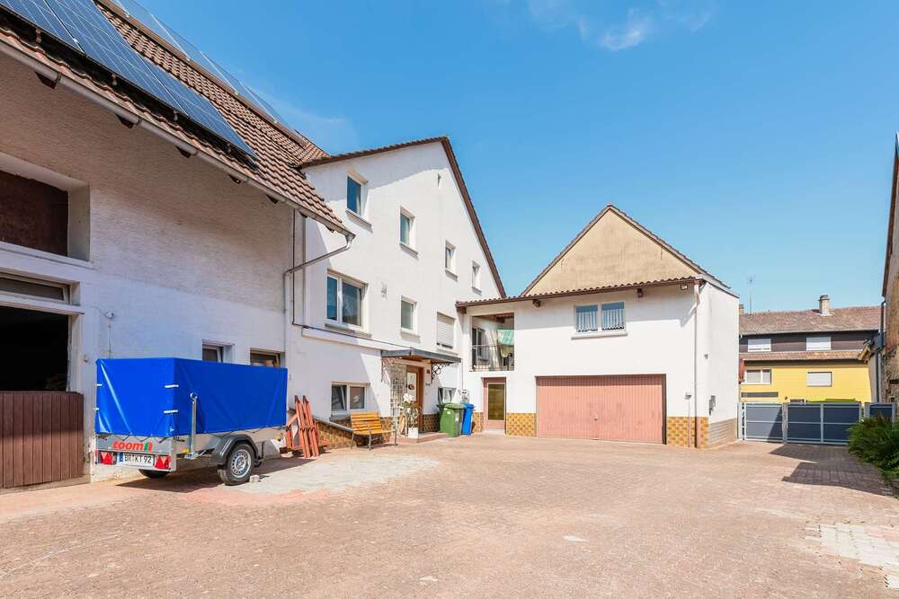 Thumbnail-Haus zum Kaufen in Bruchsal 559.000,00 € 200.84 m²