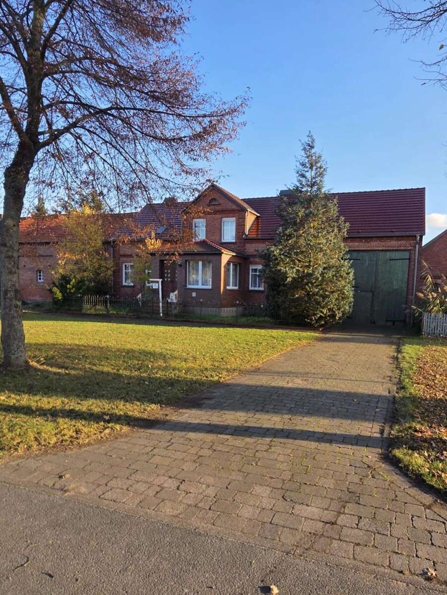 Thumbnail-Haus zum Kaufen in Pirow Burow 189.000,00 € 150 m²