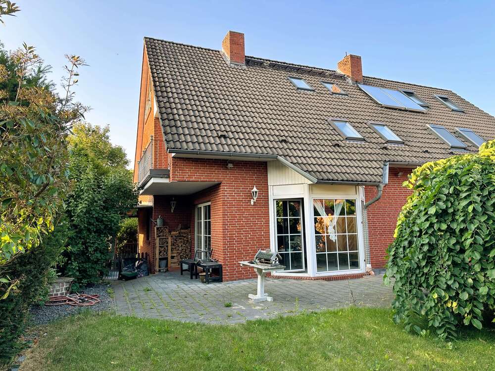 Thumbnail-Wohnung zum Mieten in Großburgwedel 1.850,00 € 145 m²