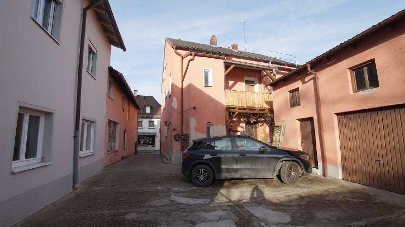 Thumbnail-Haus zum Kaufen in Straubing 368.000,00 € 230 m²