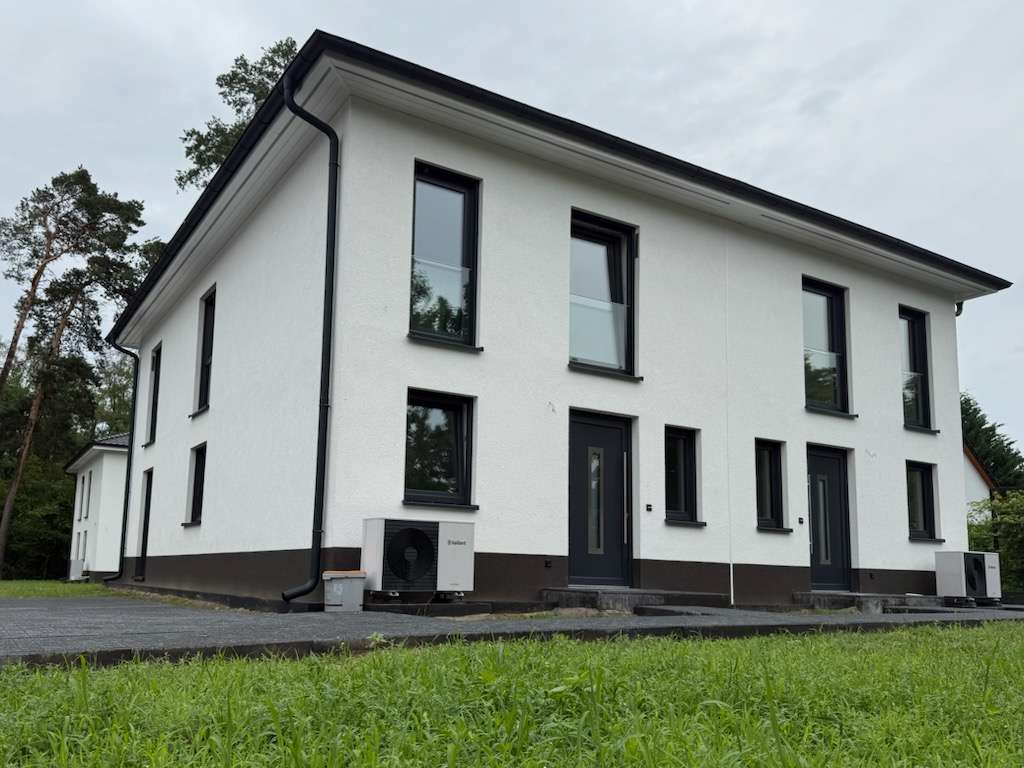 Thumbnail-Haus zum Kaufen in Brandenburg - Blankenfelde-Mahlow 560.000,00 € 118 m²
