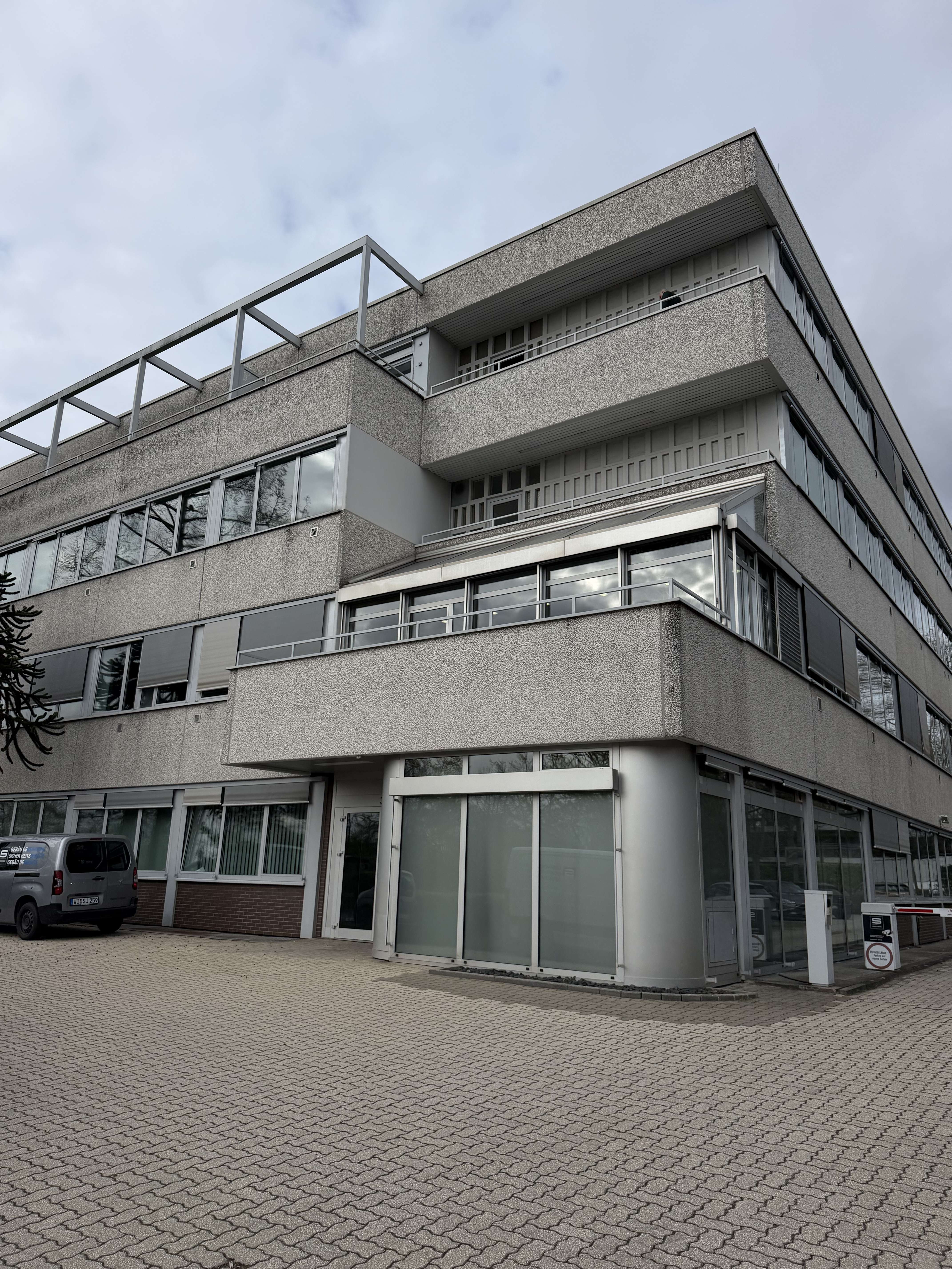 Thumbnail-Büro in Wiesbaden 3.850,00 € 428 m²