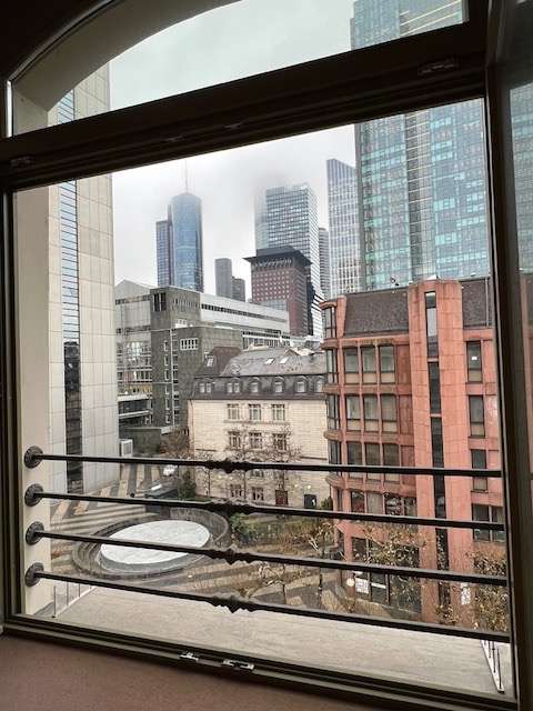 Thumbnail-Wohnung zum Mieten in Frankfurt 1.800,00 € 73.33 m²