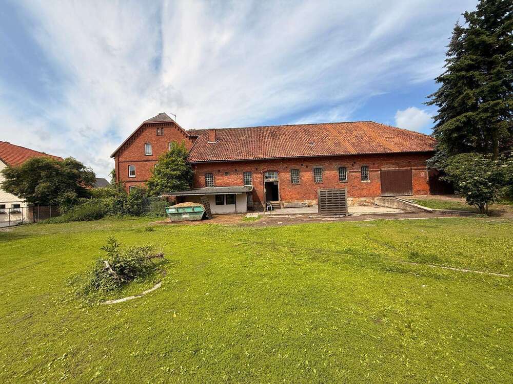 Thumbnail-Haus zum Kaufen in Salzhemmendorf 289.000,00 € 300 m²