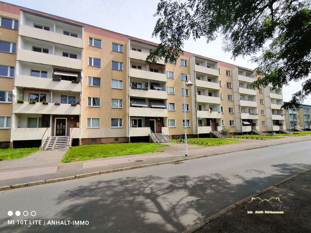 Thumbnail-Wohnung zum Mieten in Sandersdorf 260,00 € 35.89 m²
