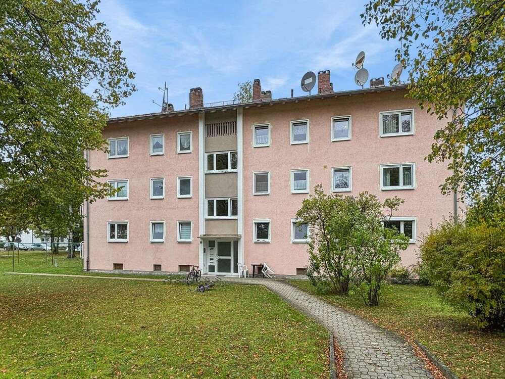 Thumbnail-Wohnung zum Kaufen in Lauf an der Pegnitz 130.000,00 € 42 m²
