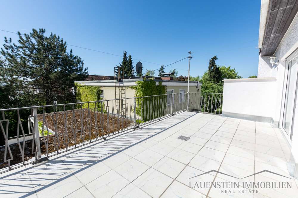 Thumbnail-Haus zum Mieten in Wiesbaden 1.550,00 € 132 m²