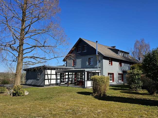Thumbnail-Haus zum Kaufen in Simmerath 695.000,00 € 425 m²
