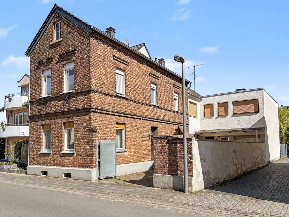 Thumbnail-Wohnung zum Kaufen in Troisdorf 175.000,00 € 80 m²