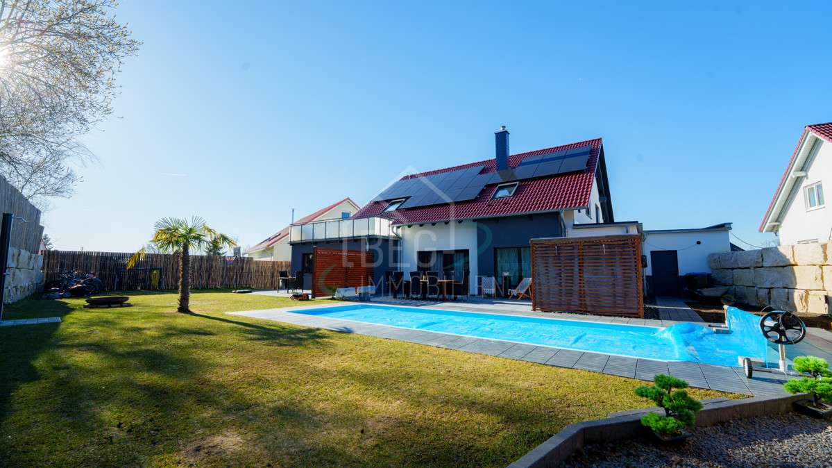 Thumbnail-Haus zum Kaufen in Kirchberg an der Jagst 1.380.000,00 € 245.93 m²