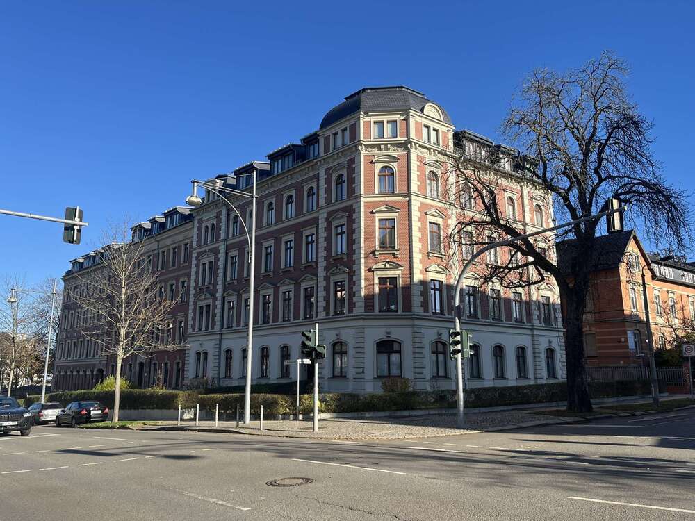 Thumbnail-Wohnung zum Mieten in Chemnitz 450,00 € 67.78 m²