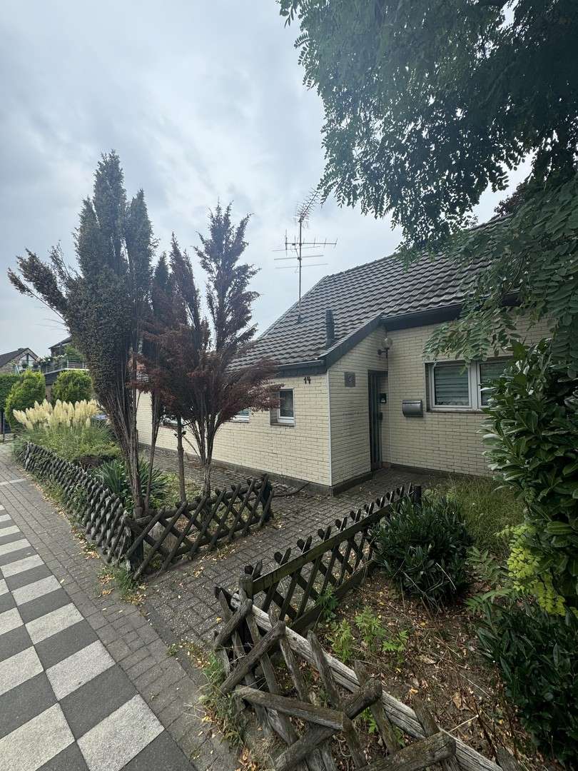 Thumbnail-Grundstück zu verkaufen in Düsseldorf 830.000,00 € 1092 m²