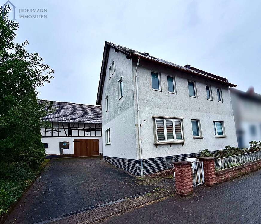 Thumbnail-Haus zum Kaufen in Philippsthal (Werra) 149.000,00 € 197 m²