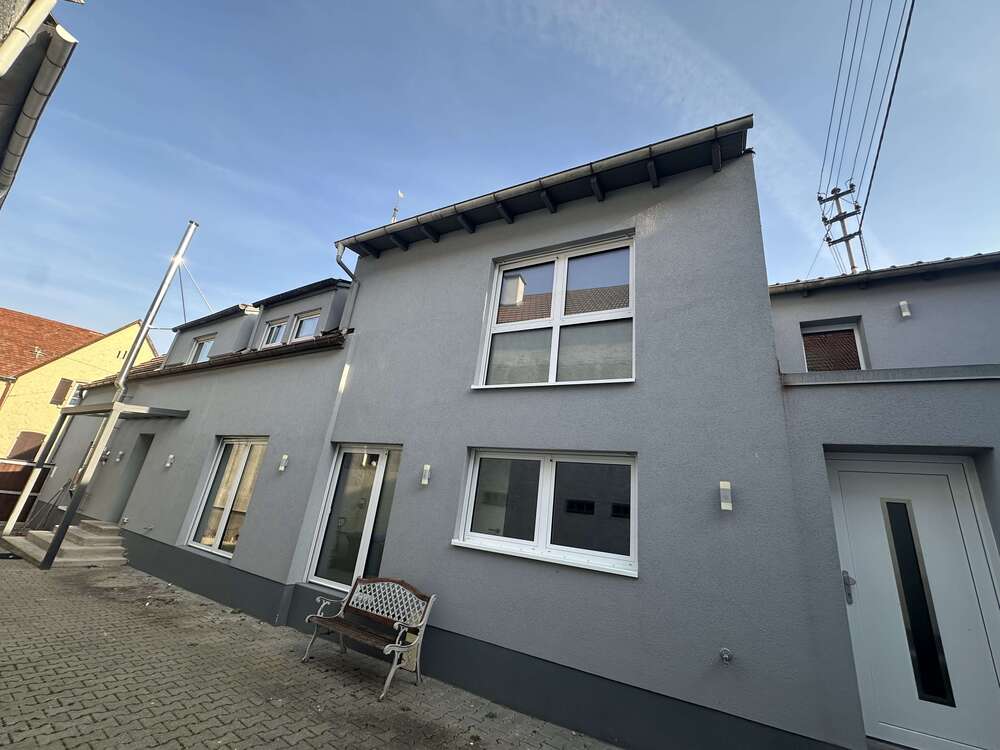 Thumbnail-Haus zum Kaufen in Ludwigshafen-Ruchheim 493.500,00 € 165 m²