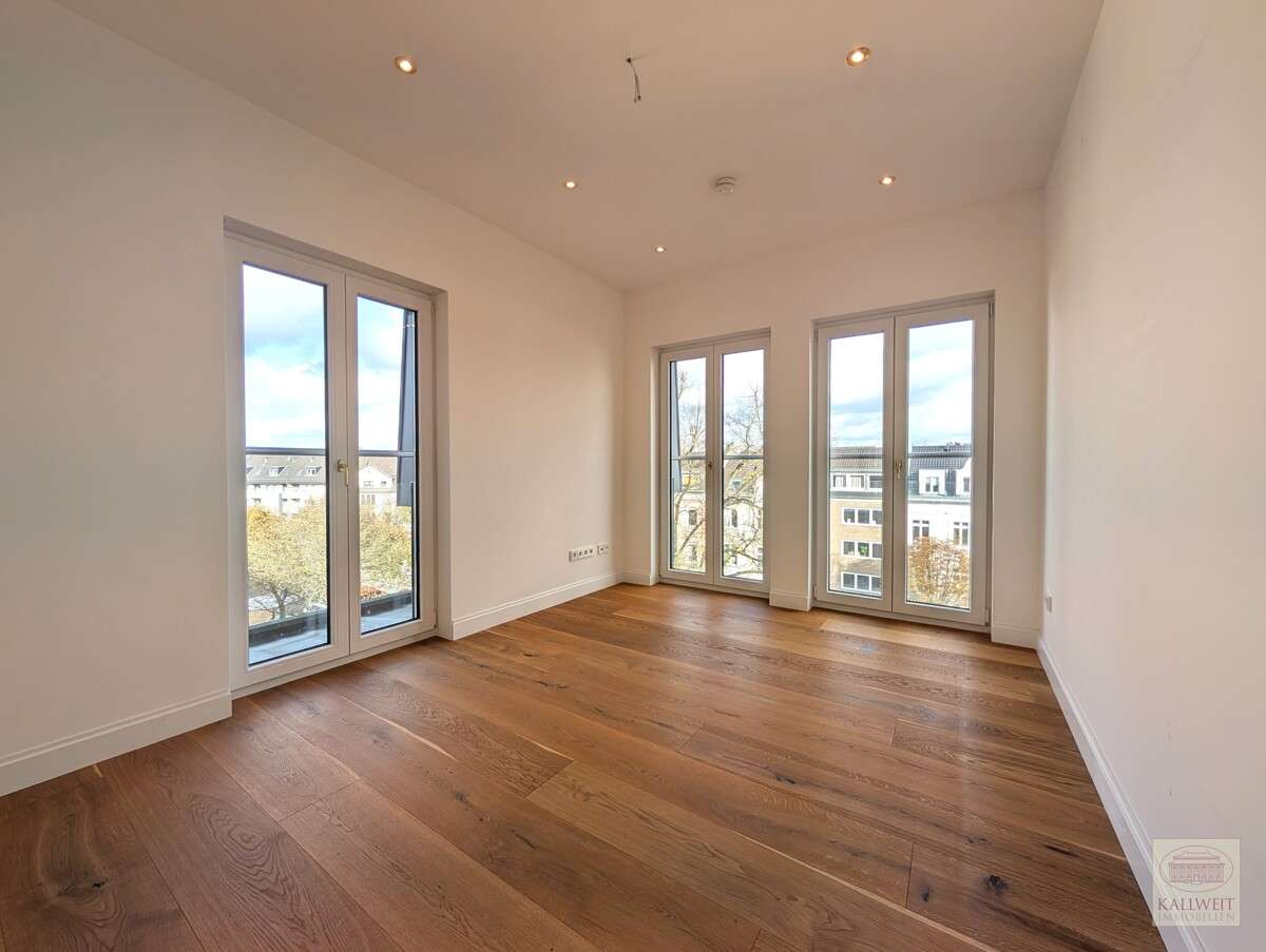 Thumbnail-Wohnung zum Mieten in Düsseldorf Eller 2.550,00 € 147.07 m²