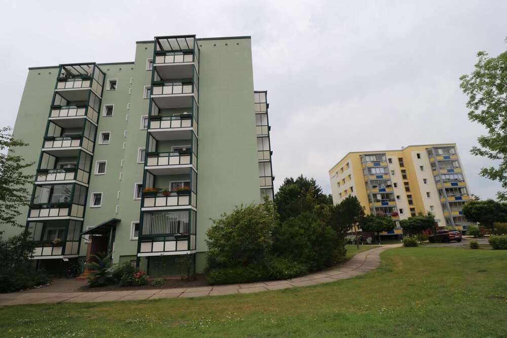 Thumbnail-Wohnung zum Kaufen in Rostock 190.000,00 € 65 m²