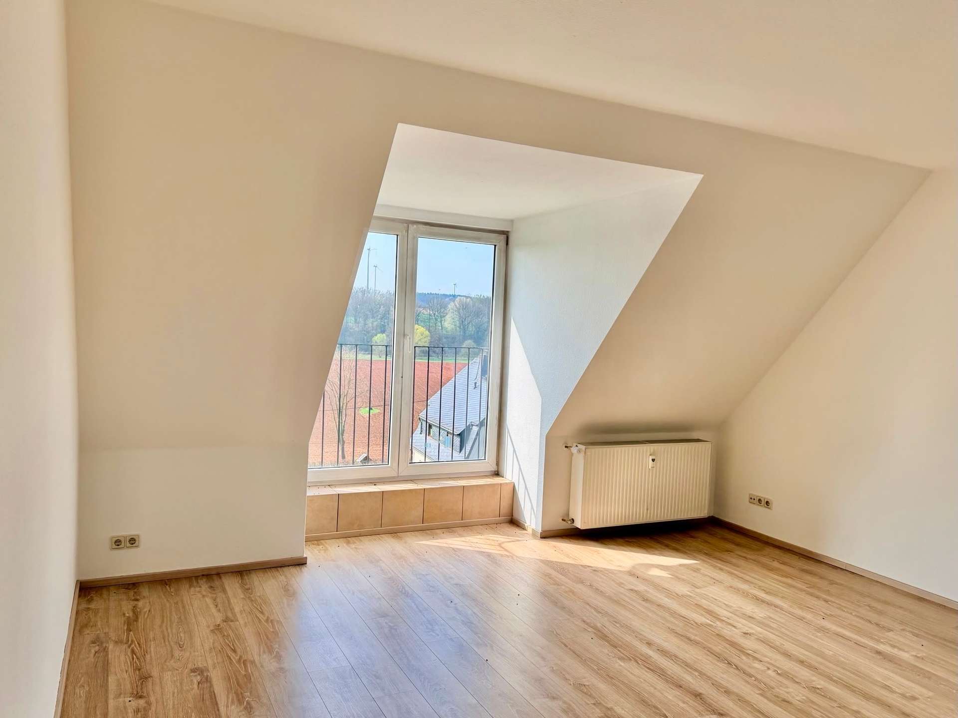 Thumbnail-Wohnung zum Mieten in Bernsdorf 319,00 € 52 m²