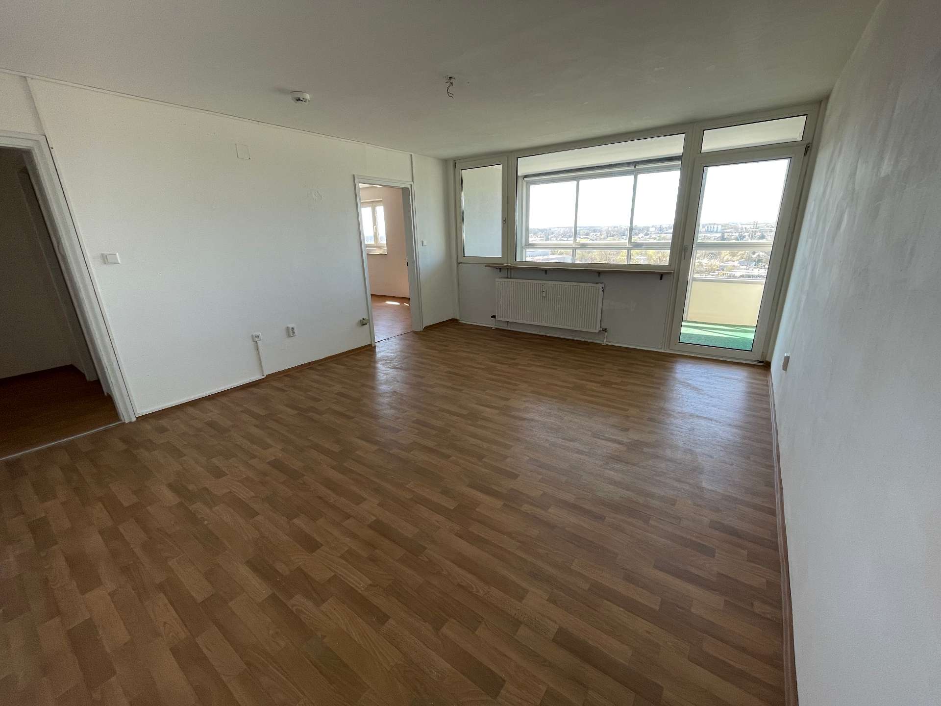 Thumbnail-Wohnung zum Mieten in Erlangen 665,96 € 77.32 m²