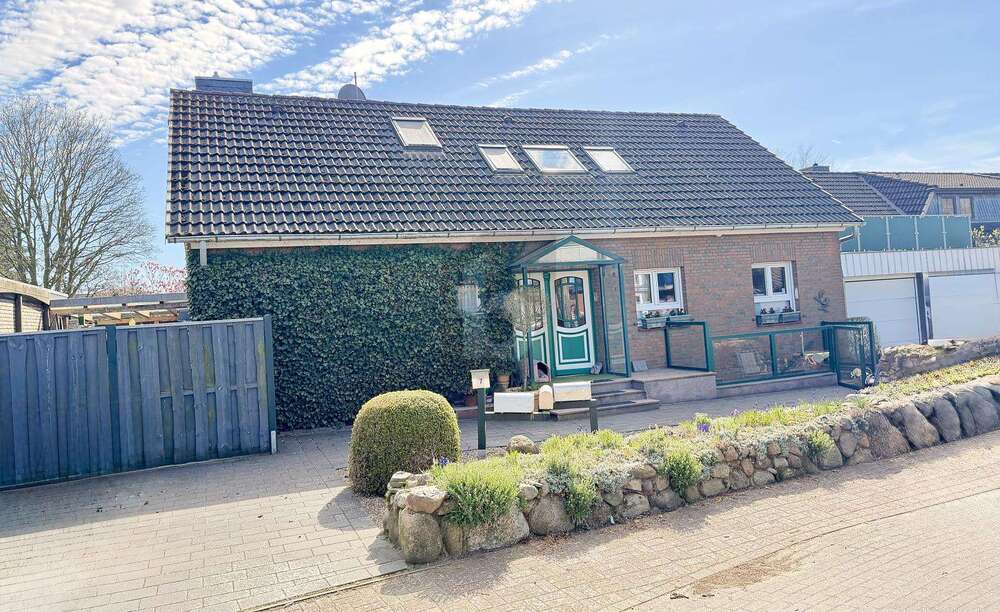 Thumbnail-Haus zum Kaufen in Kutenholz 549.500,00 € 200 m²
